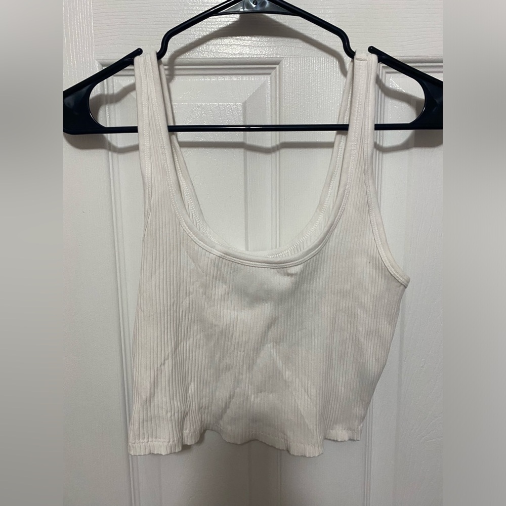 old navy tank top size medium